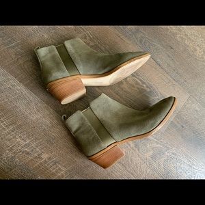 Micheal Kors booties